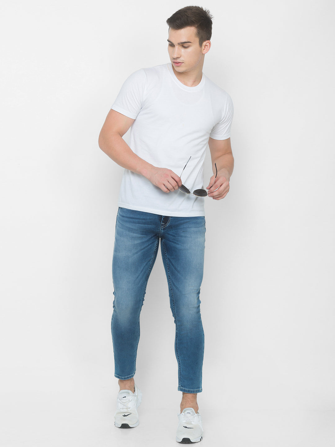 Spykar Men Mid Blue Solid Slim Mid-Rise Jeans (Kano)