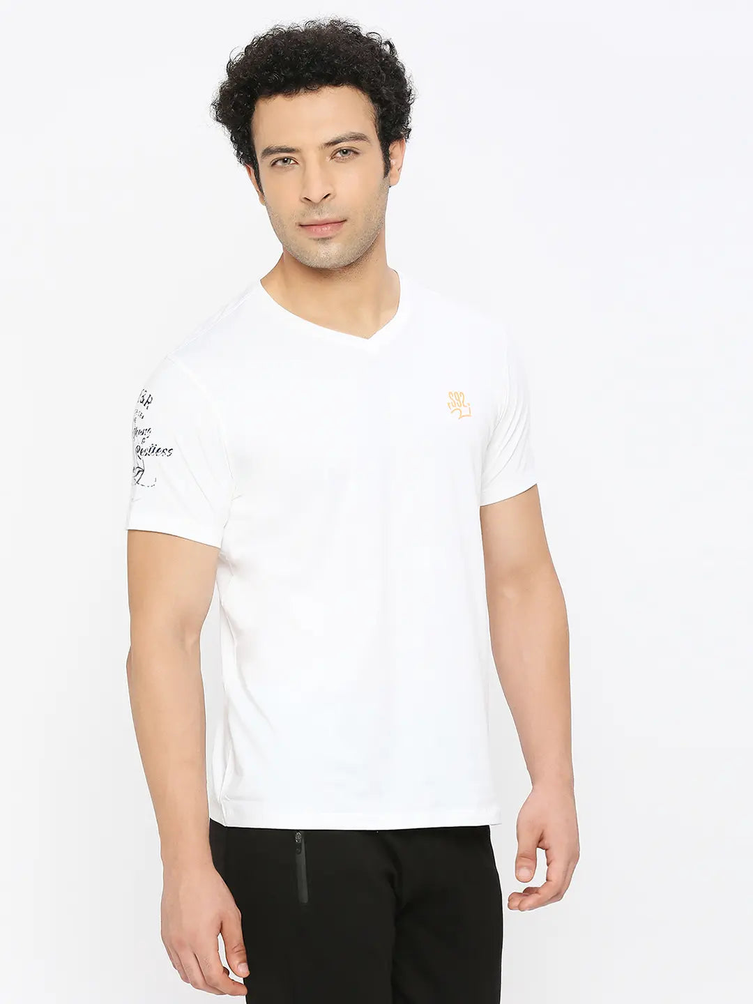 Spykar Men White Cotton Regular Fit Half Sleeve Plain V-Neck Tshirt