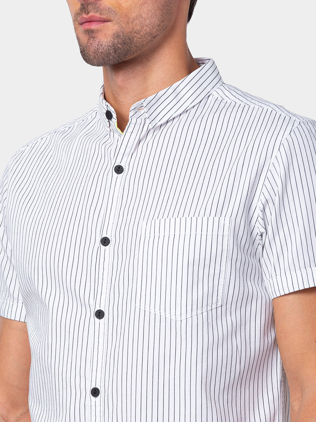 Spykar Men White Cotton Slim Fit Striped Shirt