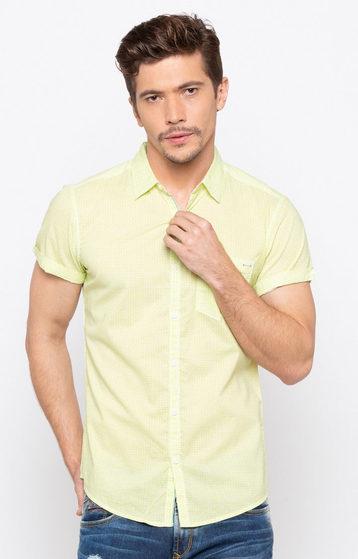 Spykar Men'S Green Cotton Solid Casual Shirts