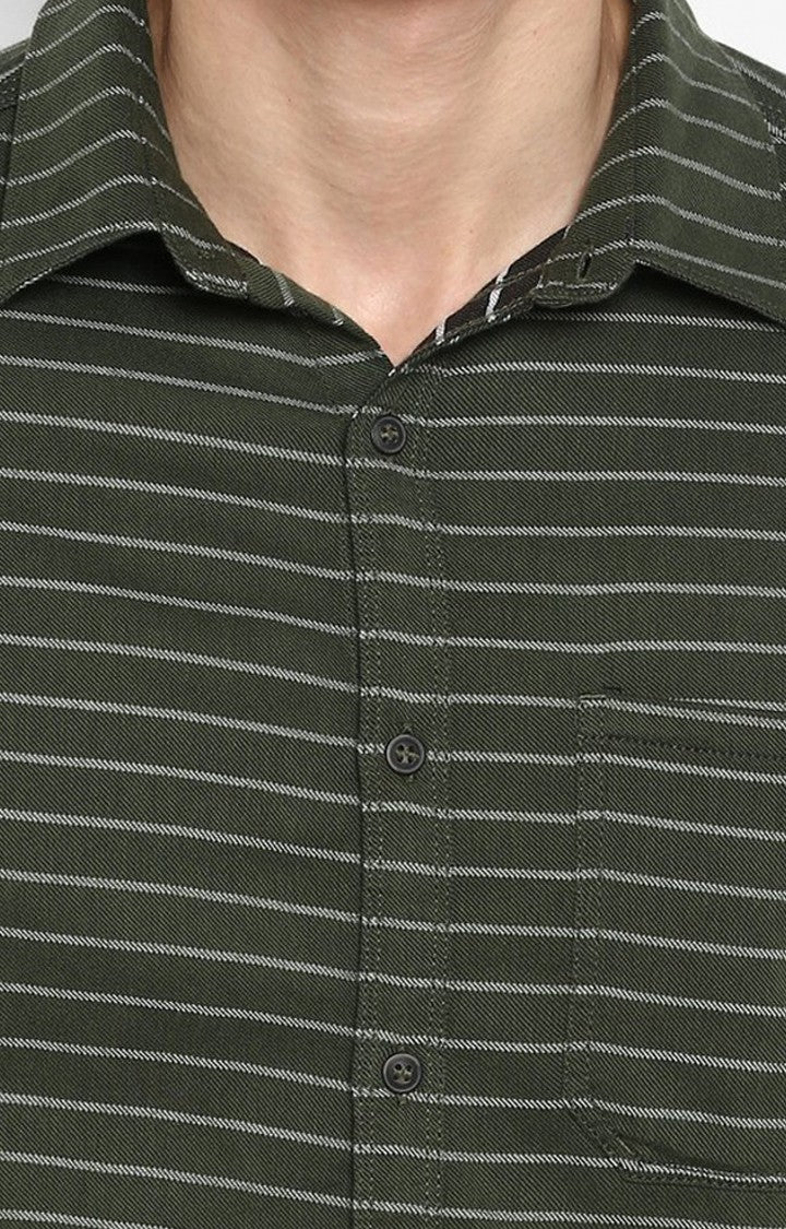 Spykar Men'S Green Cotton Striped Casual Shirts