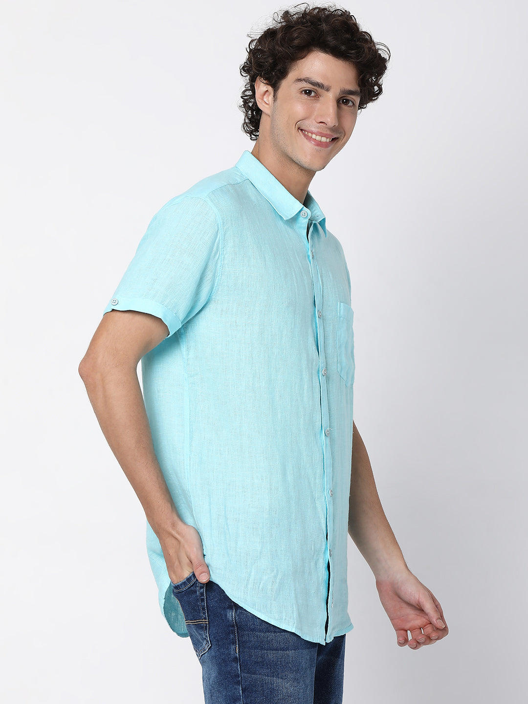 Spykar Men Aqua Blue Cotton Slim Fit Half Sleeve Plain Shirt