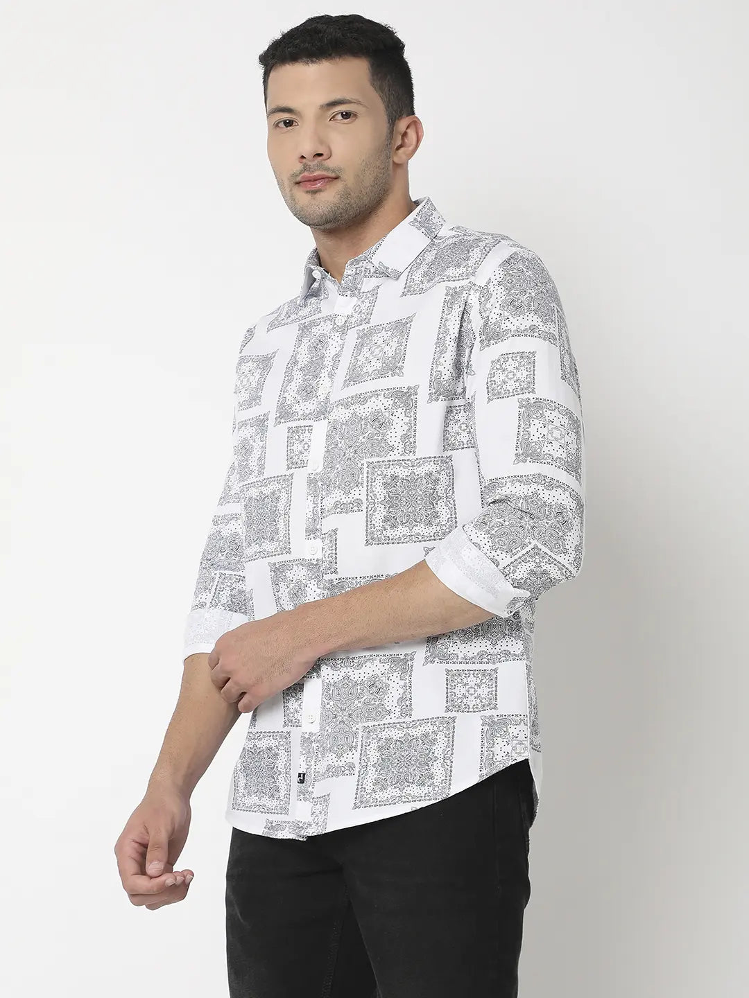 Spykar Men White Cotton Slim Fit Printed Shirt