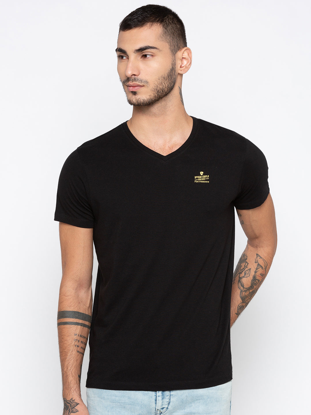 Spykar Men Black Solid Slim Fit T-Shirt