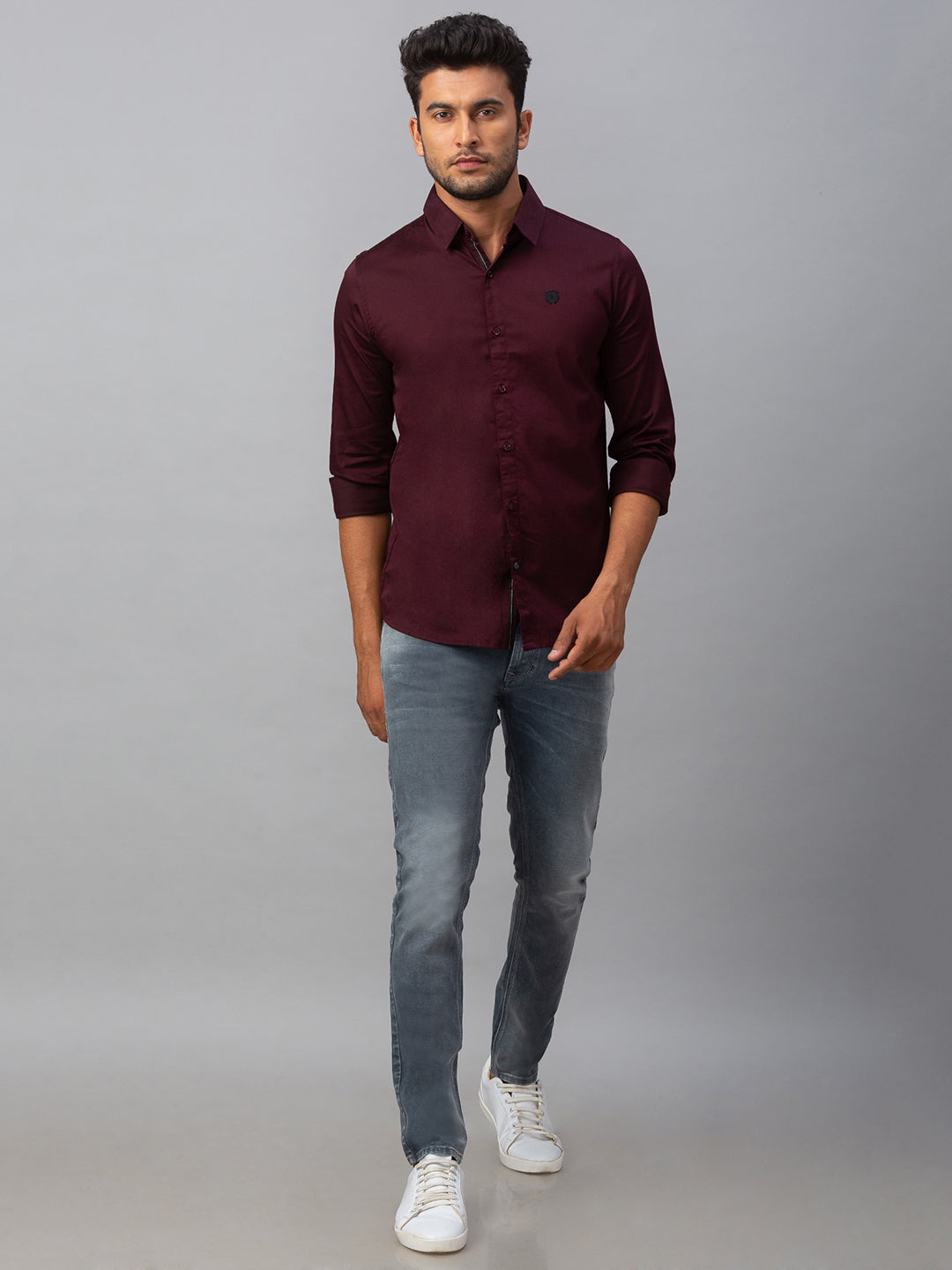 Spykar Red Cotton Slim Fit Shirts For Men