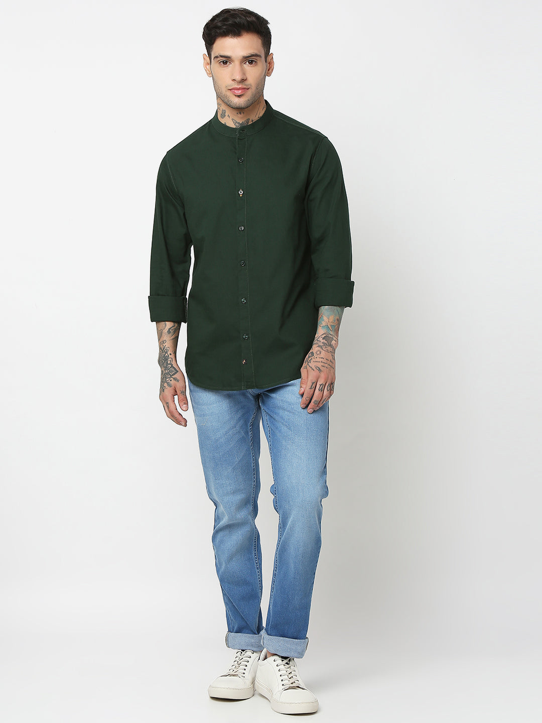 Spykar Men Bottle Green Cotton Slim Fit Plain Shirts