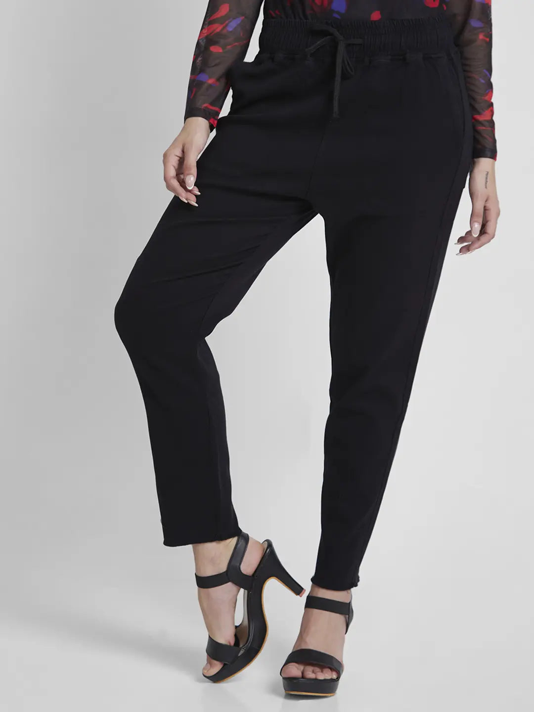 Spykar Women Black Blended Tapered Fit Ankle Length Trackpant