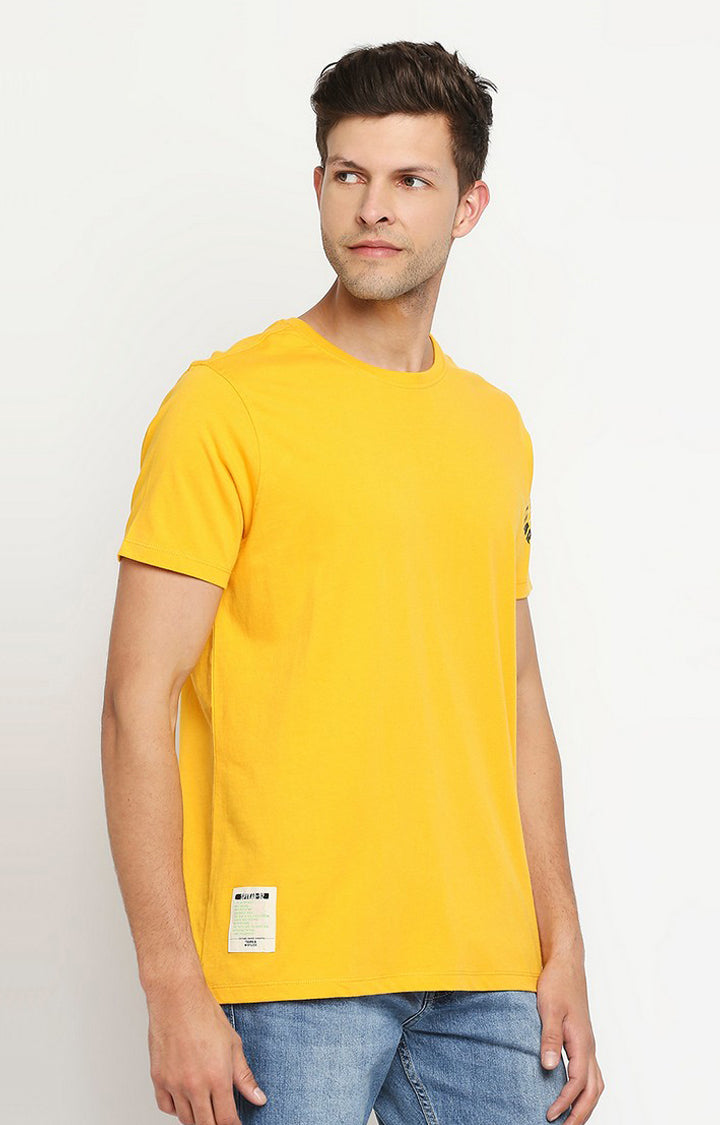 Spykar Men Yellow Cotton Slim Fit Round Neck T-Shirt