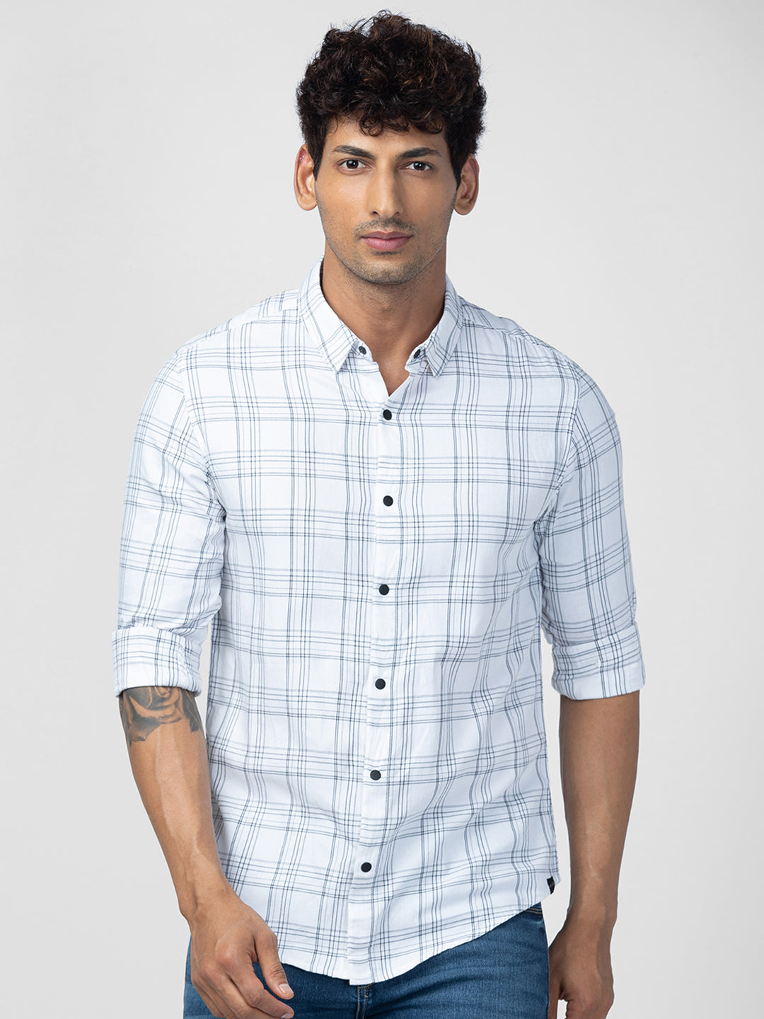 Spykar Men White Cotton Slim Fit Checkered Shirt