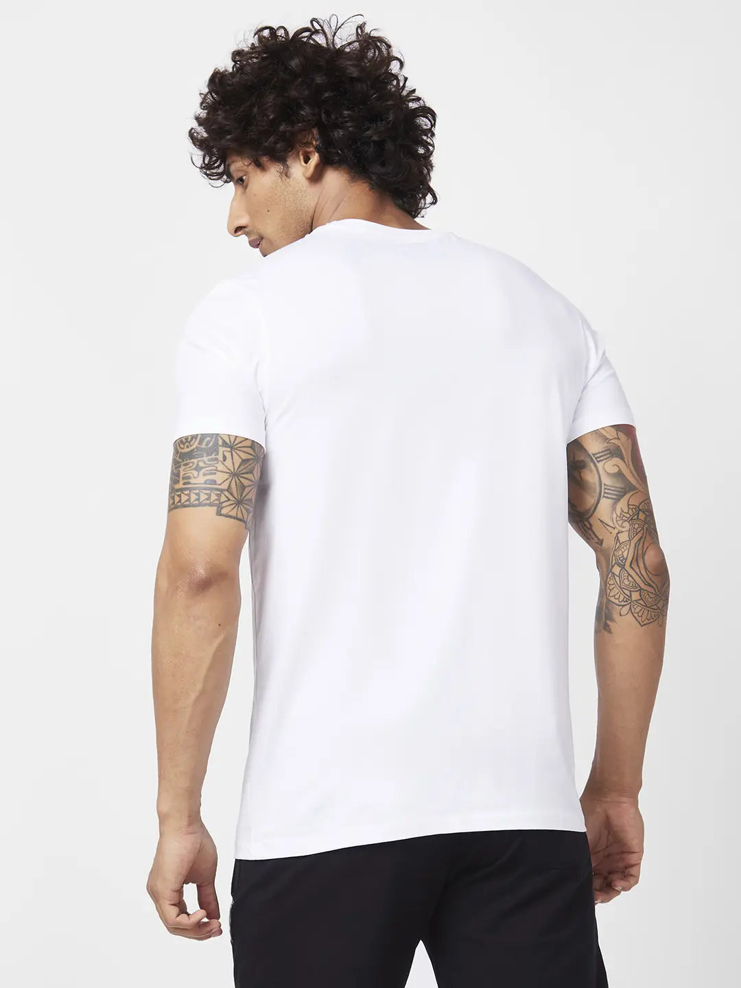 Spykar Men White Blended Slim Fit Half Sleeve Round Neck Printed Tshirt