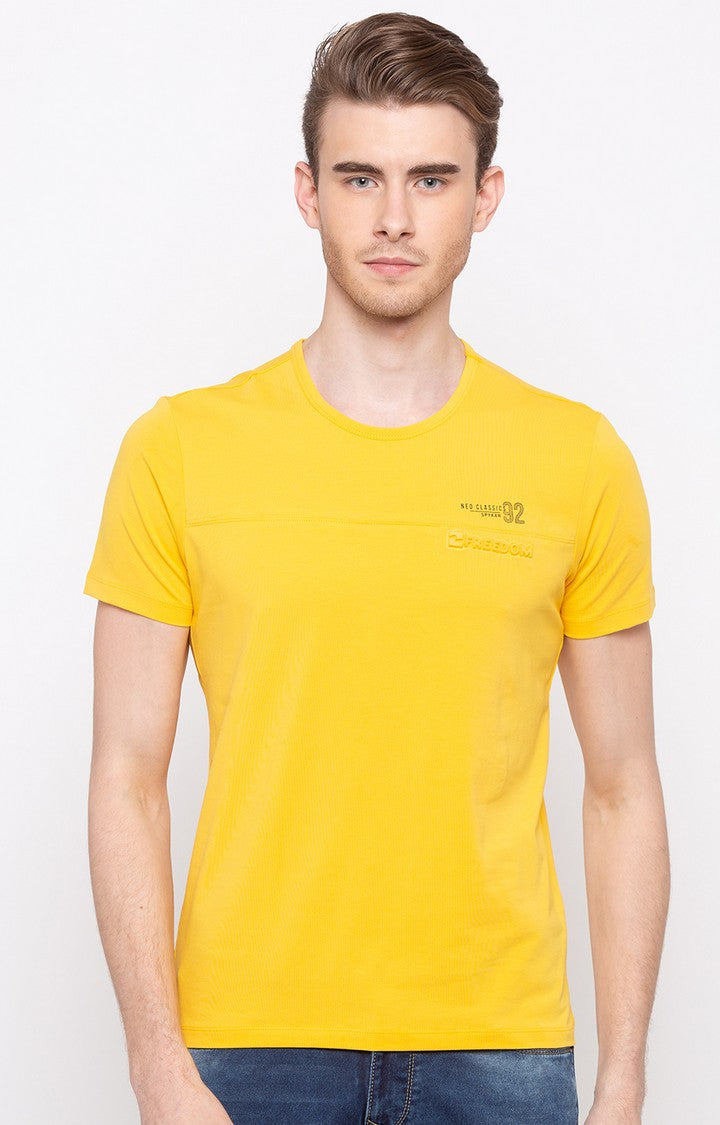 Spykar Yellow Solid Slim Fit Men T-Shirts