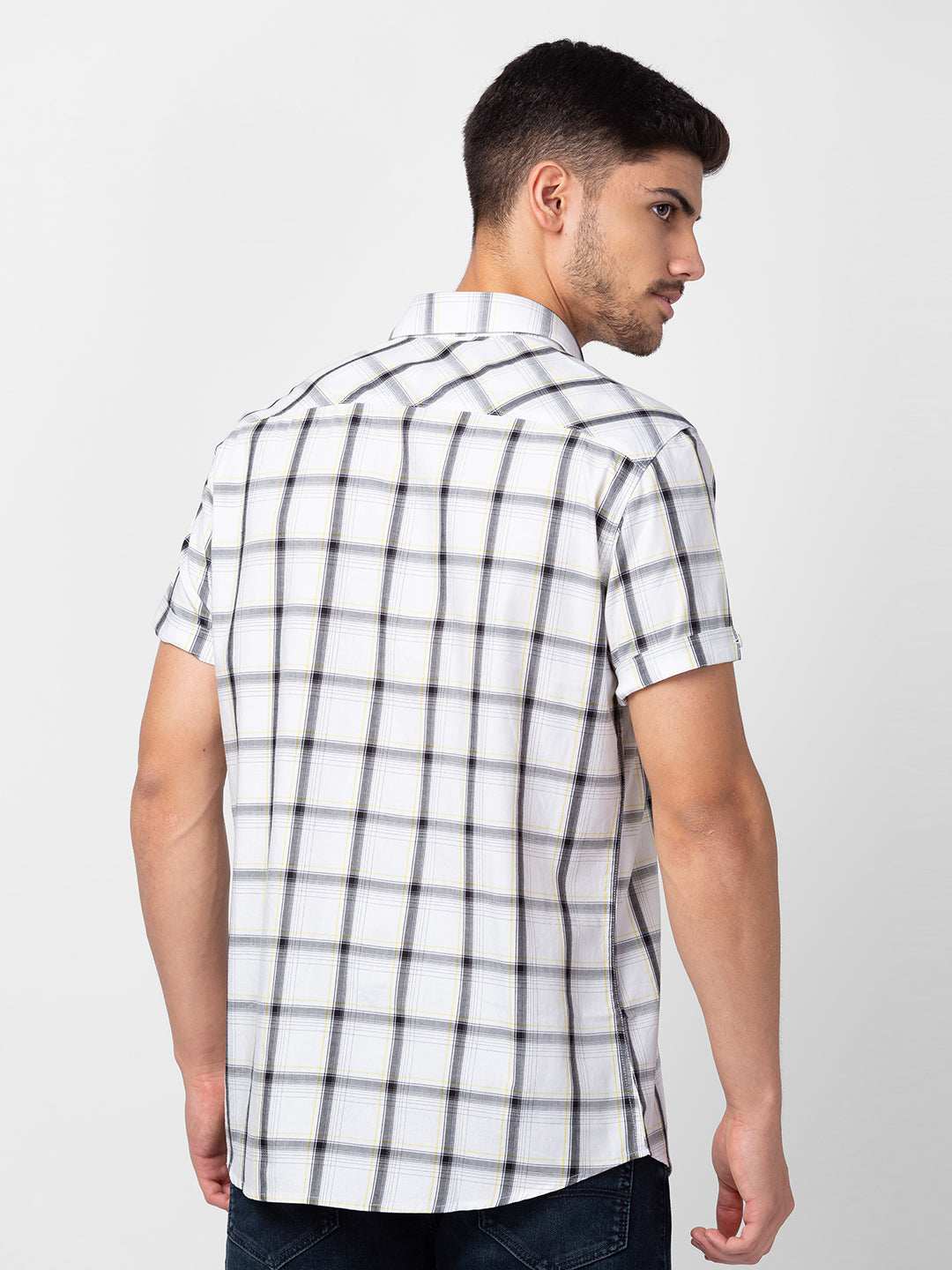 Spykar Men White Cotton Slim Fit Checkered Shirt