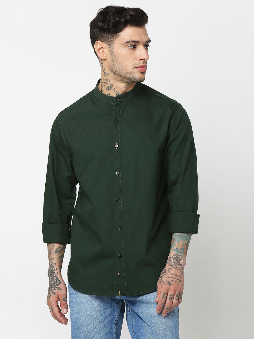 Spykar Men Bottle Green Cotton Slim Fit Plain Shirts