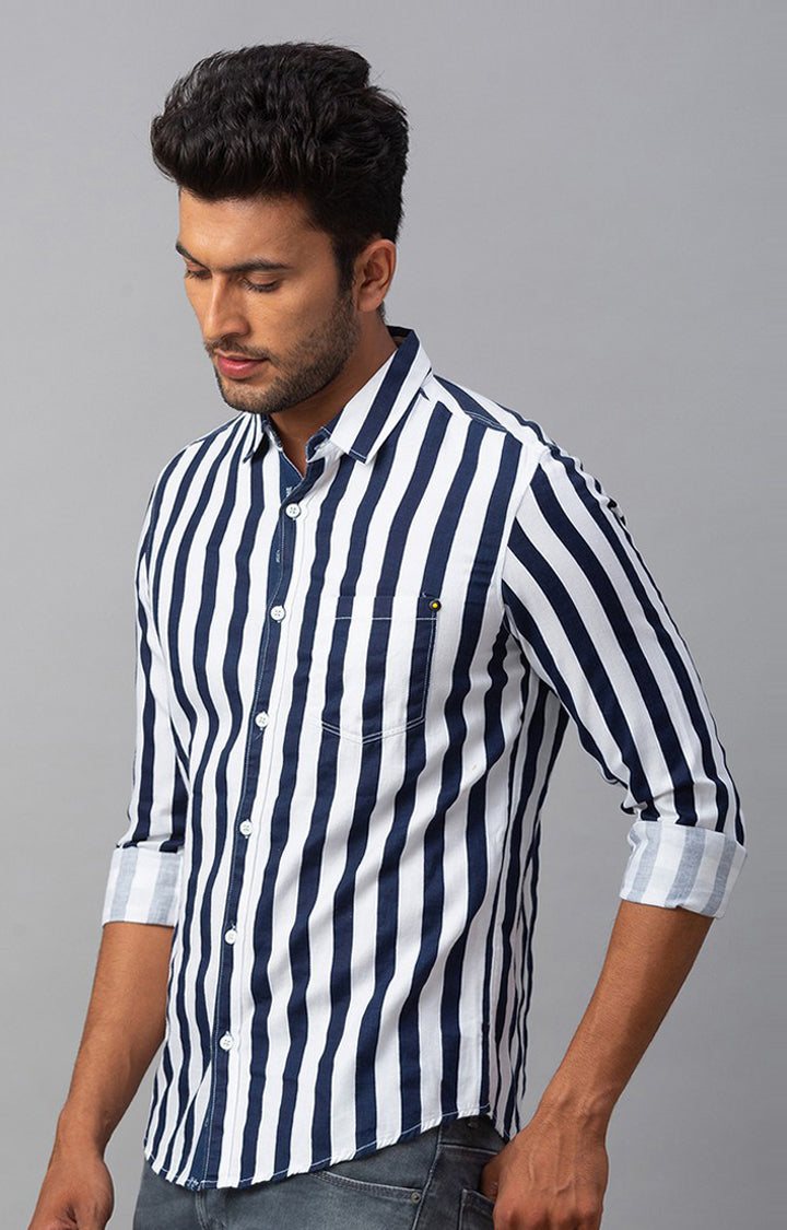 Spykar Men White Cotton Striped Casual Shirts