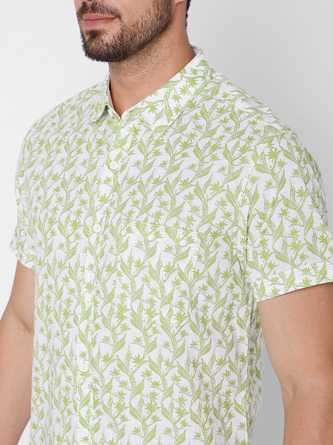 Spykar Slim Fit Men Lime Green Cotton Casual Shirts