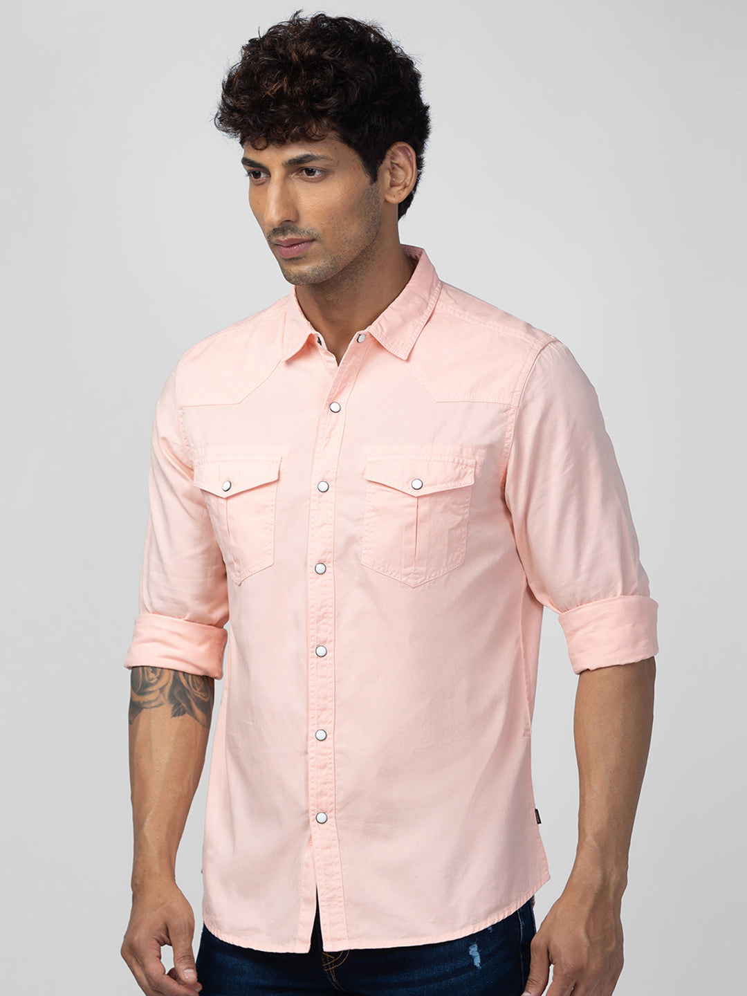 Spykar Men Dusty Pink Cotton Slim Fit Plain Shirt