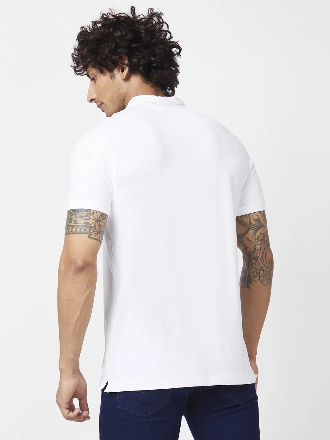 Spykar Men White Blended Slim Fit Half Sleeve Polo Neck Plain Tshirt