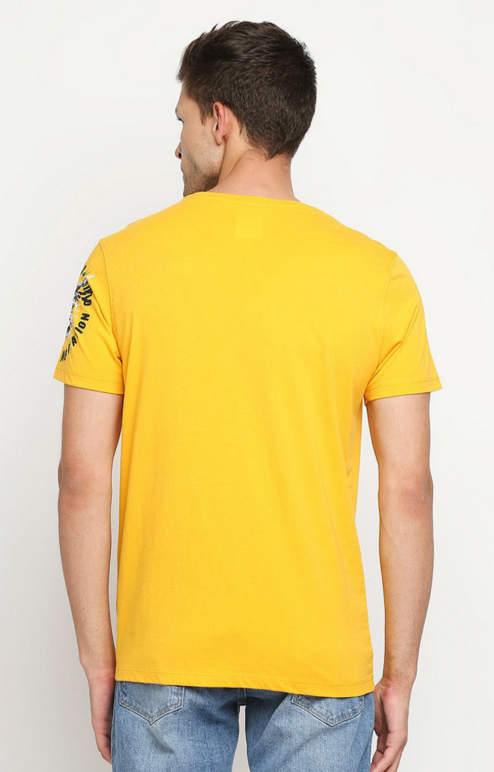 Spykar Men Yellow Cotton Slim Fit Round Neck T-Shirt