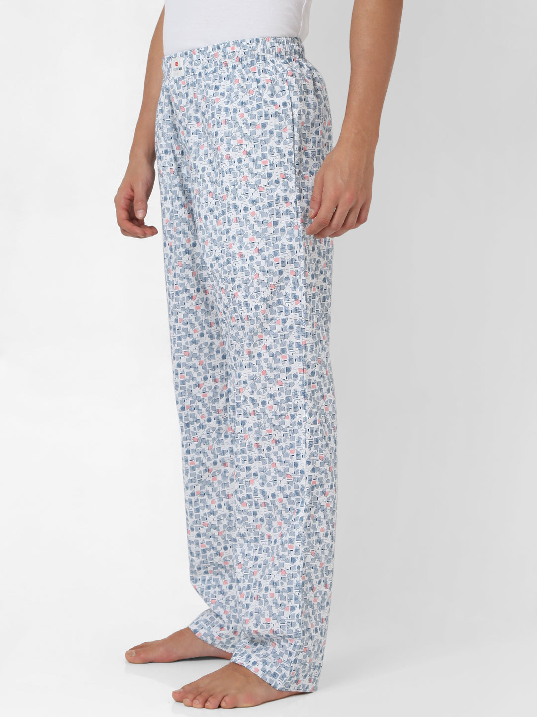 Men Premium White & Blue Cotton Printed Pyjama - Underjeans By Spykar