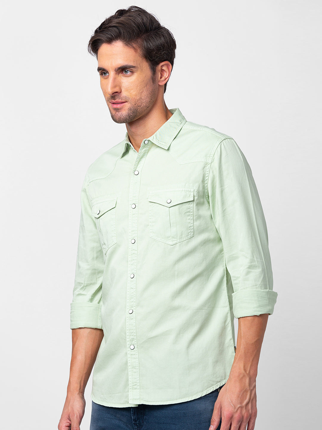 Spykar Men Pista Green Cotton Slim Fit Plain Shirt