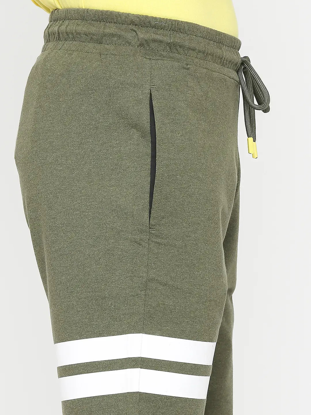 Spykar Men Olive Melange Cotton Regular Fit Knitted Shorts