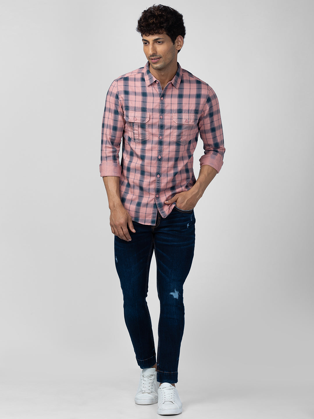 Spykar Men Dusty Pink Cotton Slim Fit Checkered Shirt