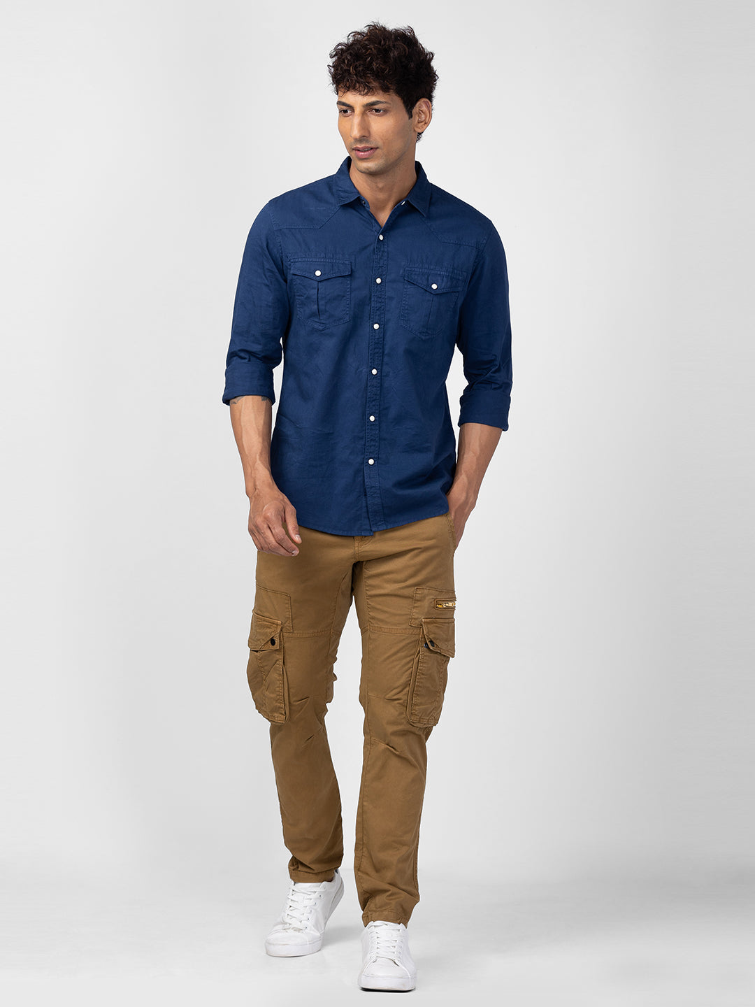 Spykar Men Navy Blue Cotton Slim Fit Plain Shirt