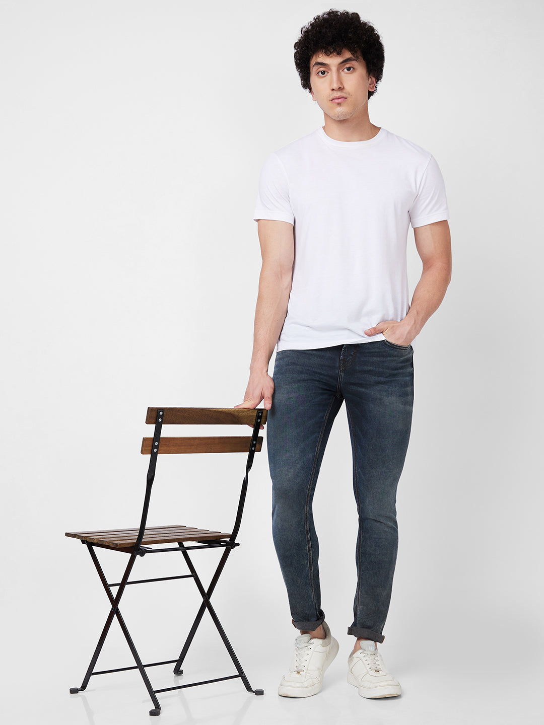 Spykar Low Rise Slim Fit Grey Jeans For Men