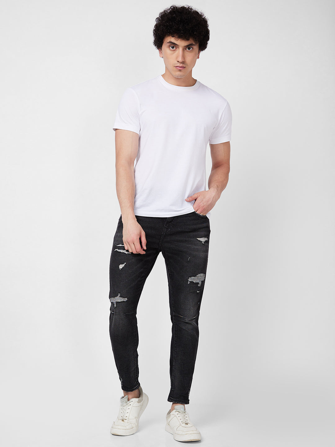 Spykar Mid Rise Tapered Fit Black Jeans For Men