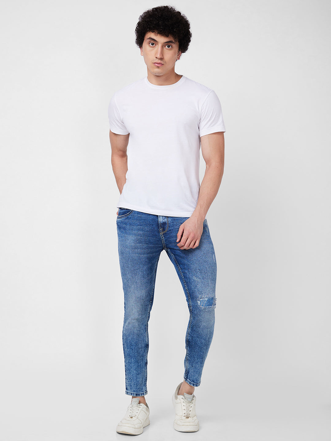 Spykar Mid Rise Tapered Fit Blue Jeans For Men