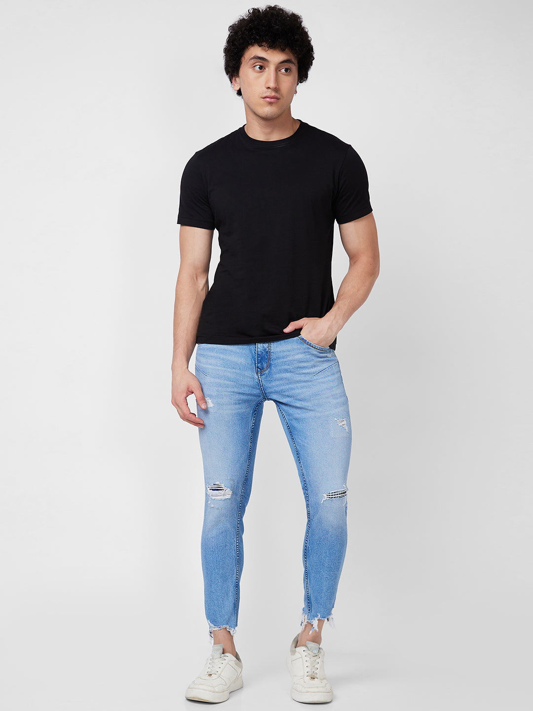 Spykar Mid Rise Tapered Fit Blue Jeans For Men