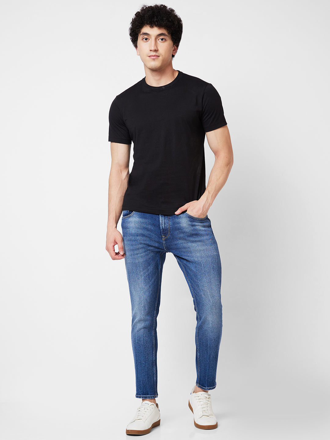 Spykar Mid Rise Tapered Fit Blue Jeans For Men