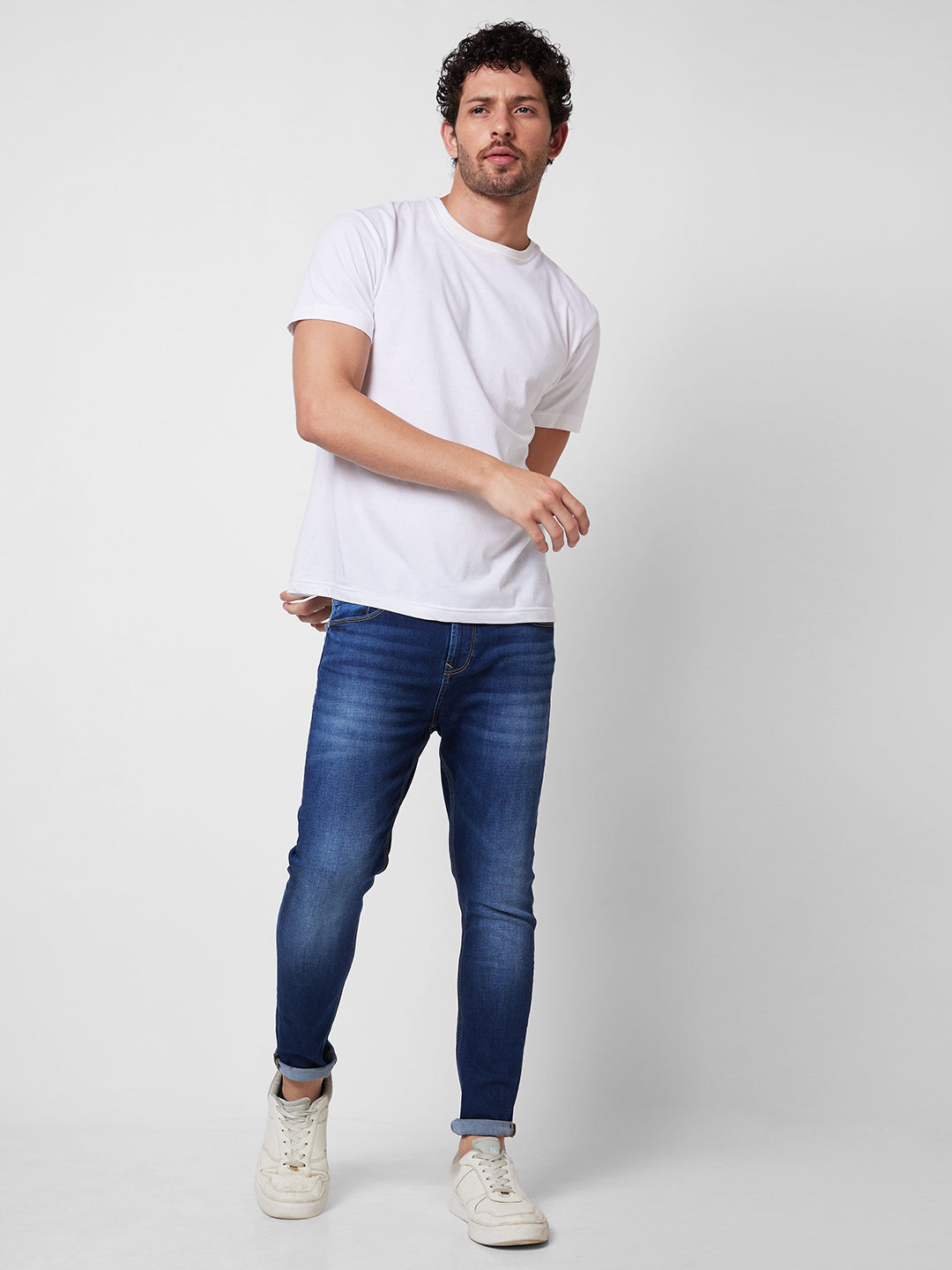 Spykar Mid Rise Slim Fit Blue Jeans For Men