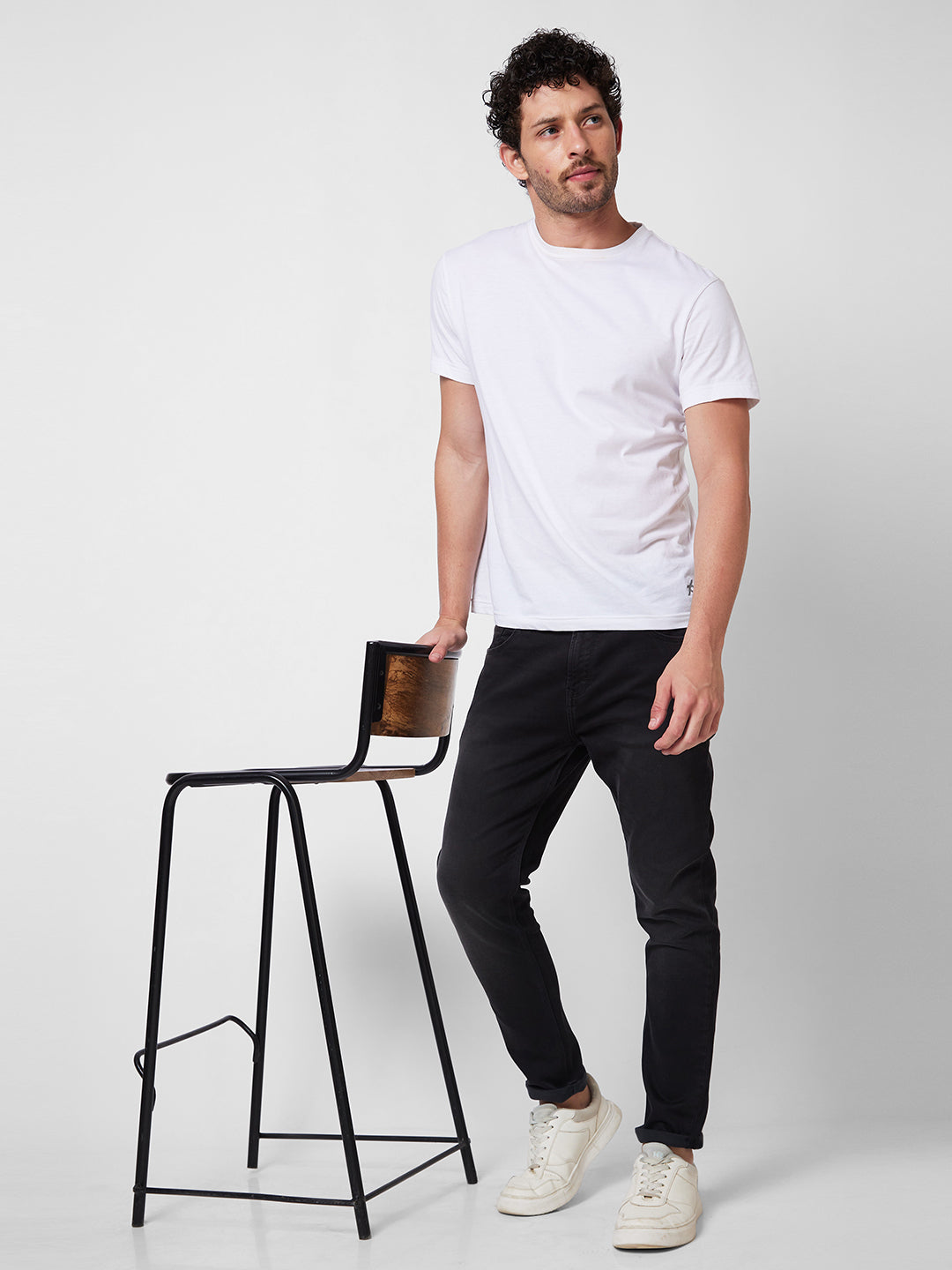 Spykar Mid Rise Tapered Fit Black Jeans For Men