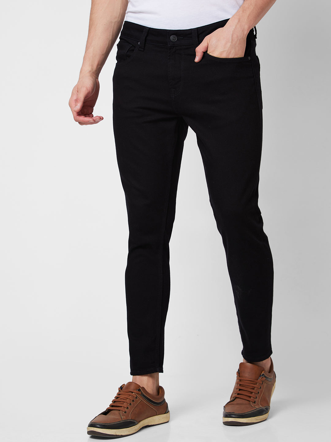 Spykar Mid Rise Tapered Fit Black Jeans For Men