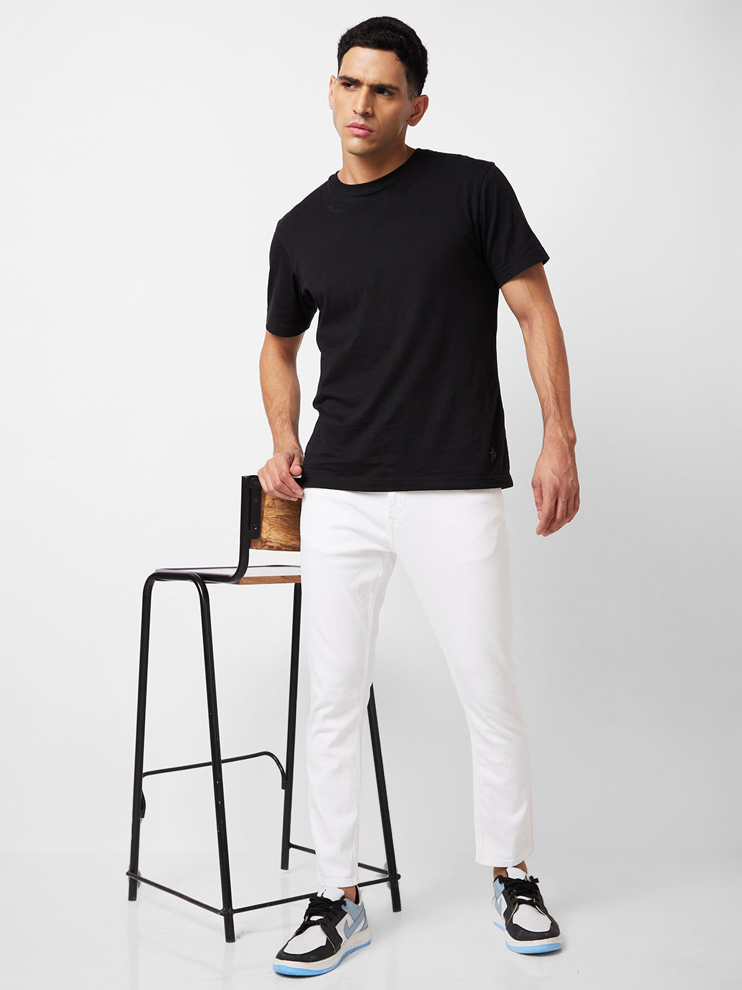 Spykar Mid Rise Slim Fit White Jeans For Men