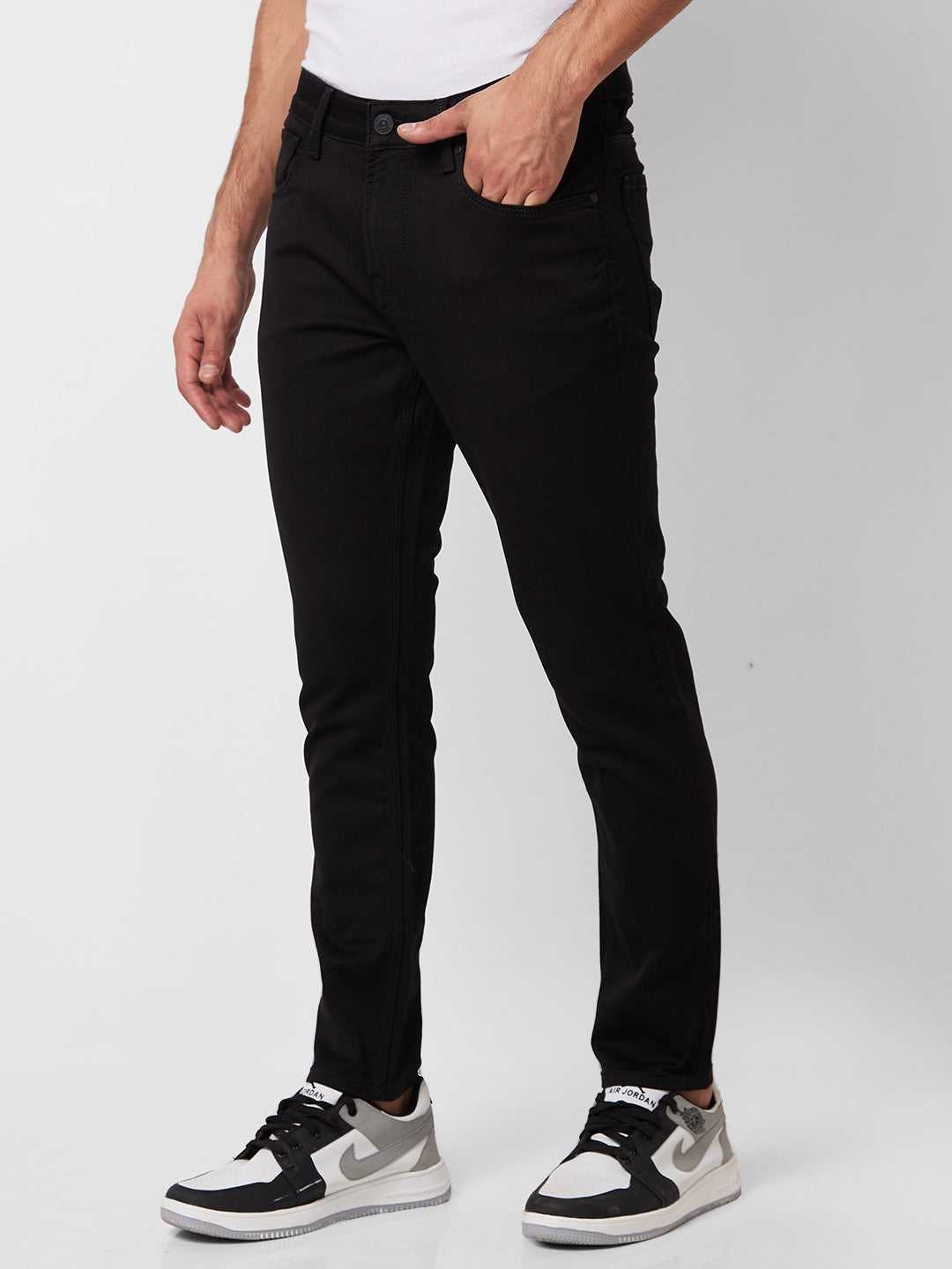 Spykar Mid Rise Slim Fit Black Jeans For Men