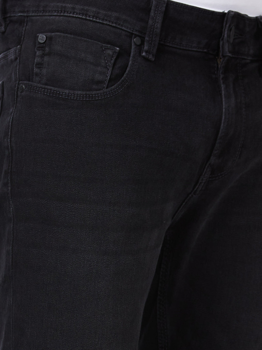 Spykar Mid Rise Slim Fit Tapered Length Black Jeans For Men
