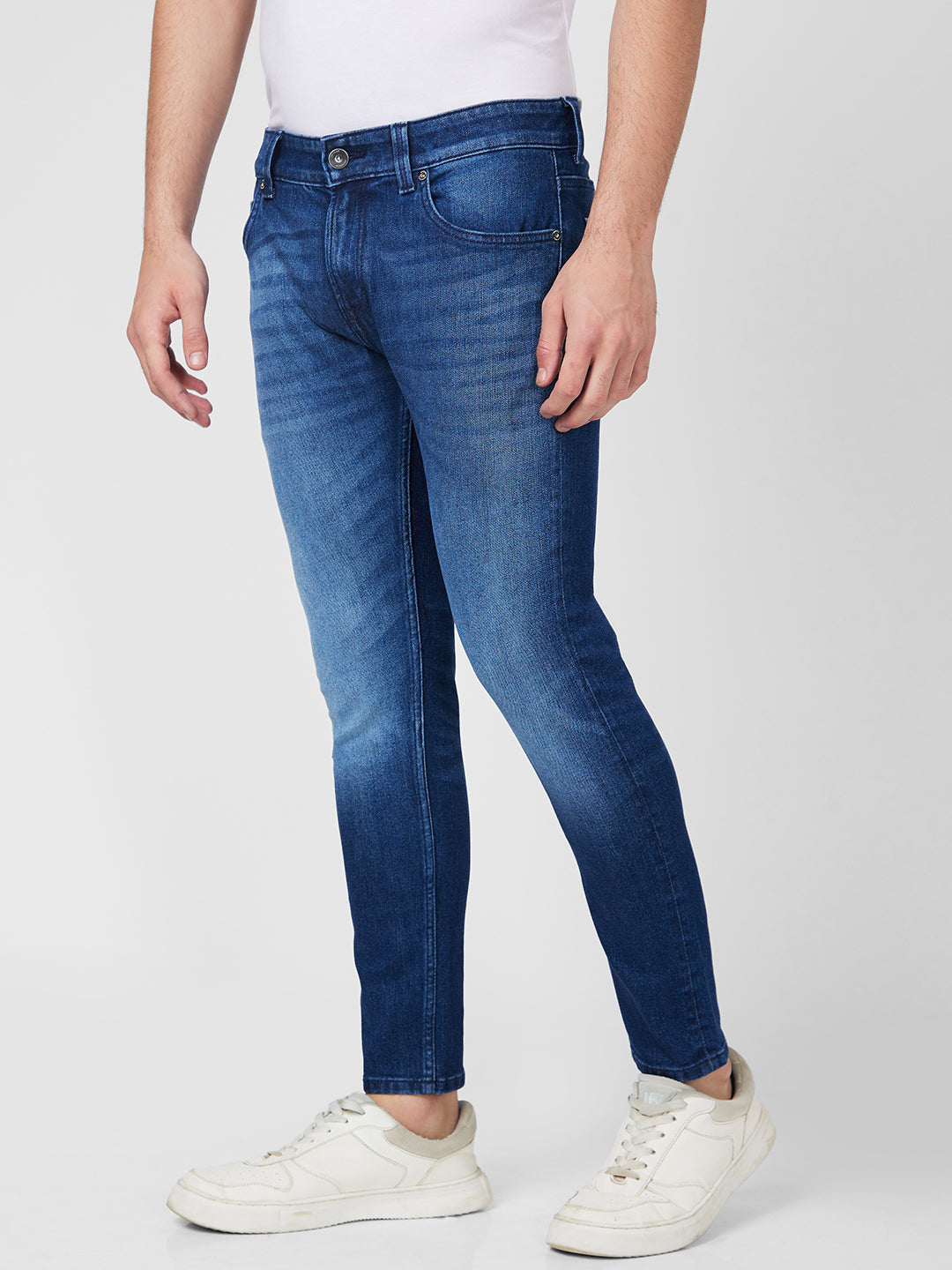 Spykar Mid Rise Slim Fit Tapered Length Blue Jeans For Men