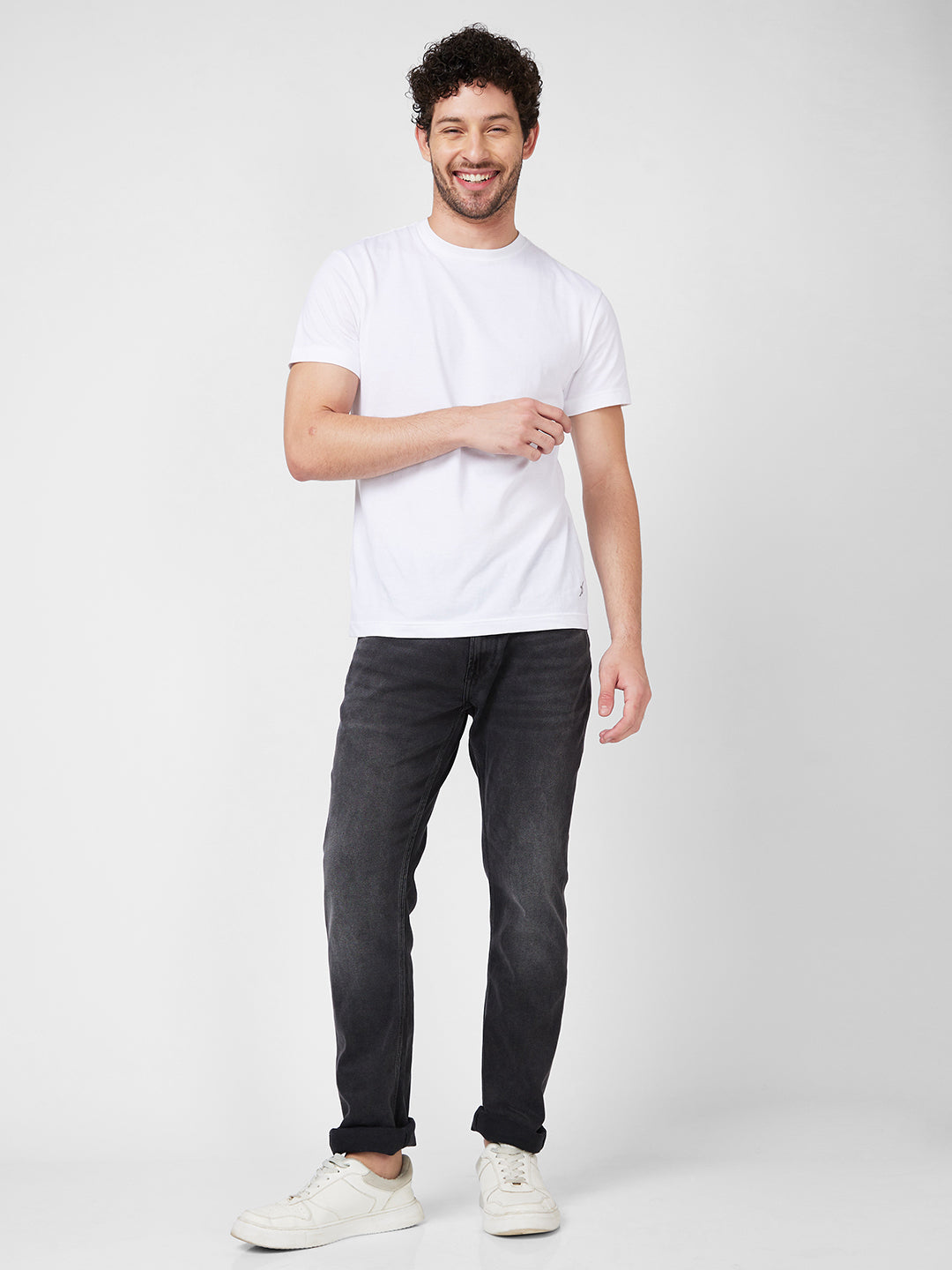 Spykar Mid Rise Regular Fit Narrow Length Black Jeans For Men