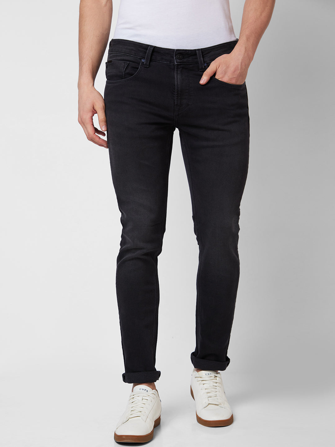 Spykar Low Rise Slim Fit Black Jeans For Men