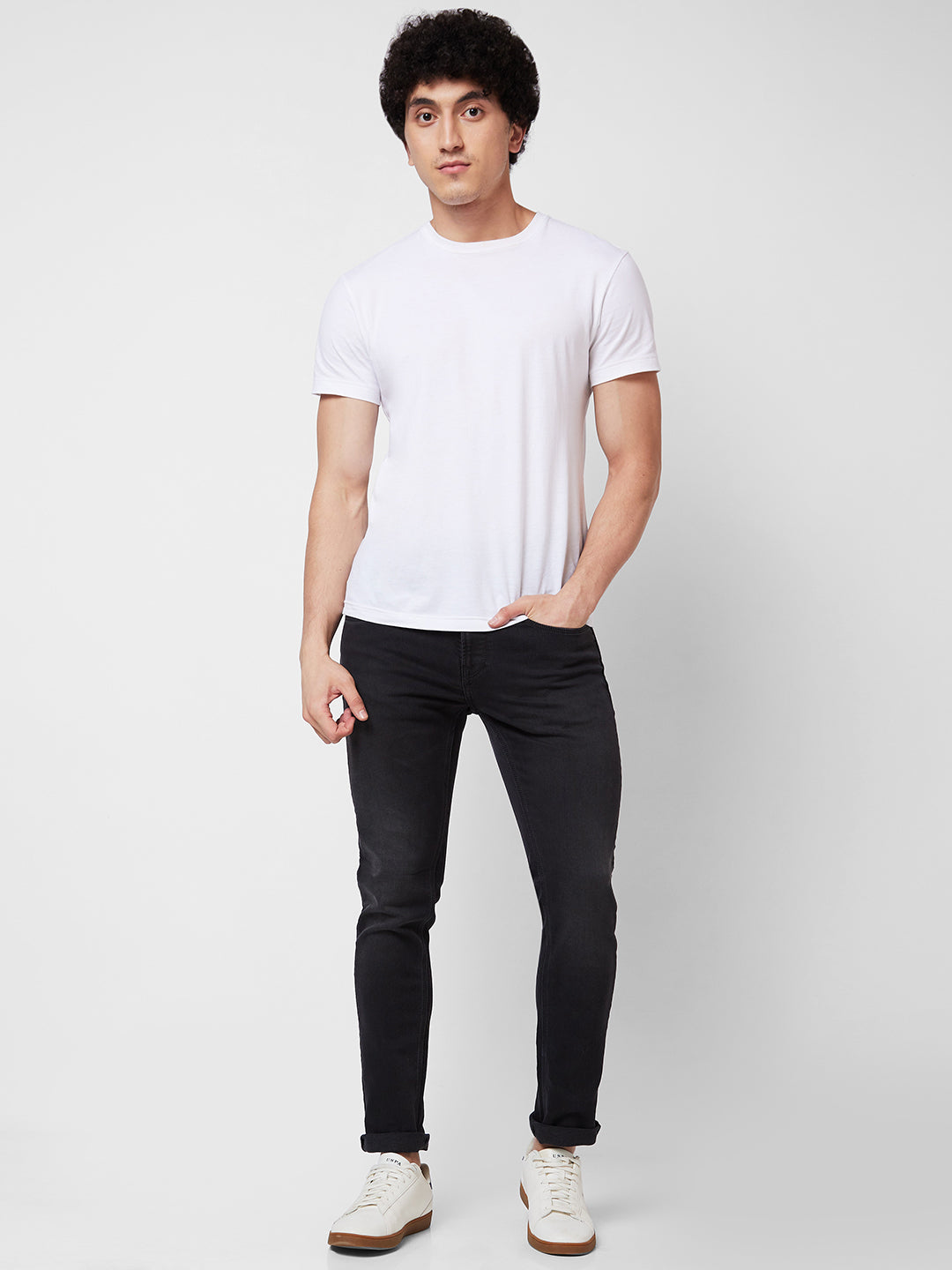 Spykar Low Rise Slim Fit Black Jeans For Men