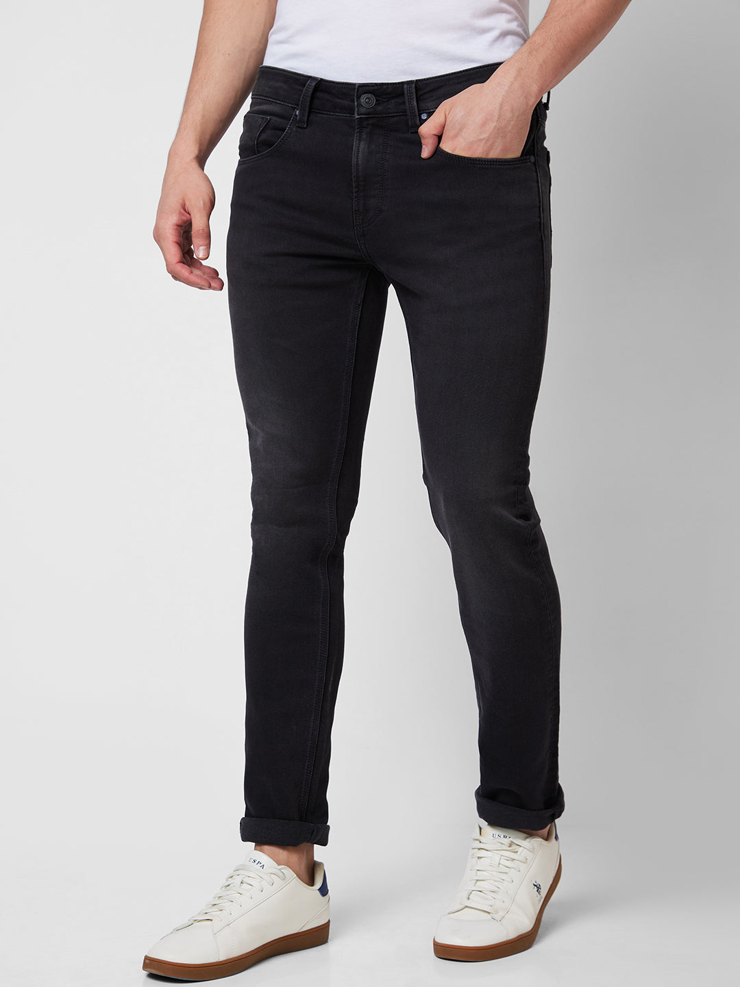 Spykar Low Rise Slim Fit Black Jeans For Men