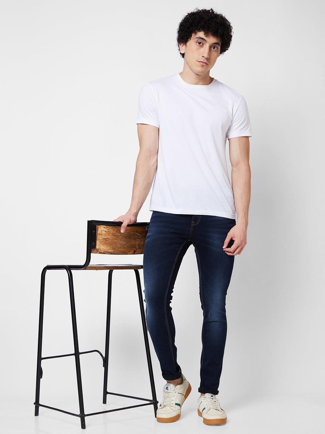 Spykar Low Rise Slim Fit Blue Jeans For Men