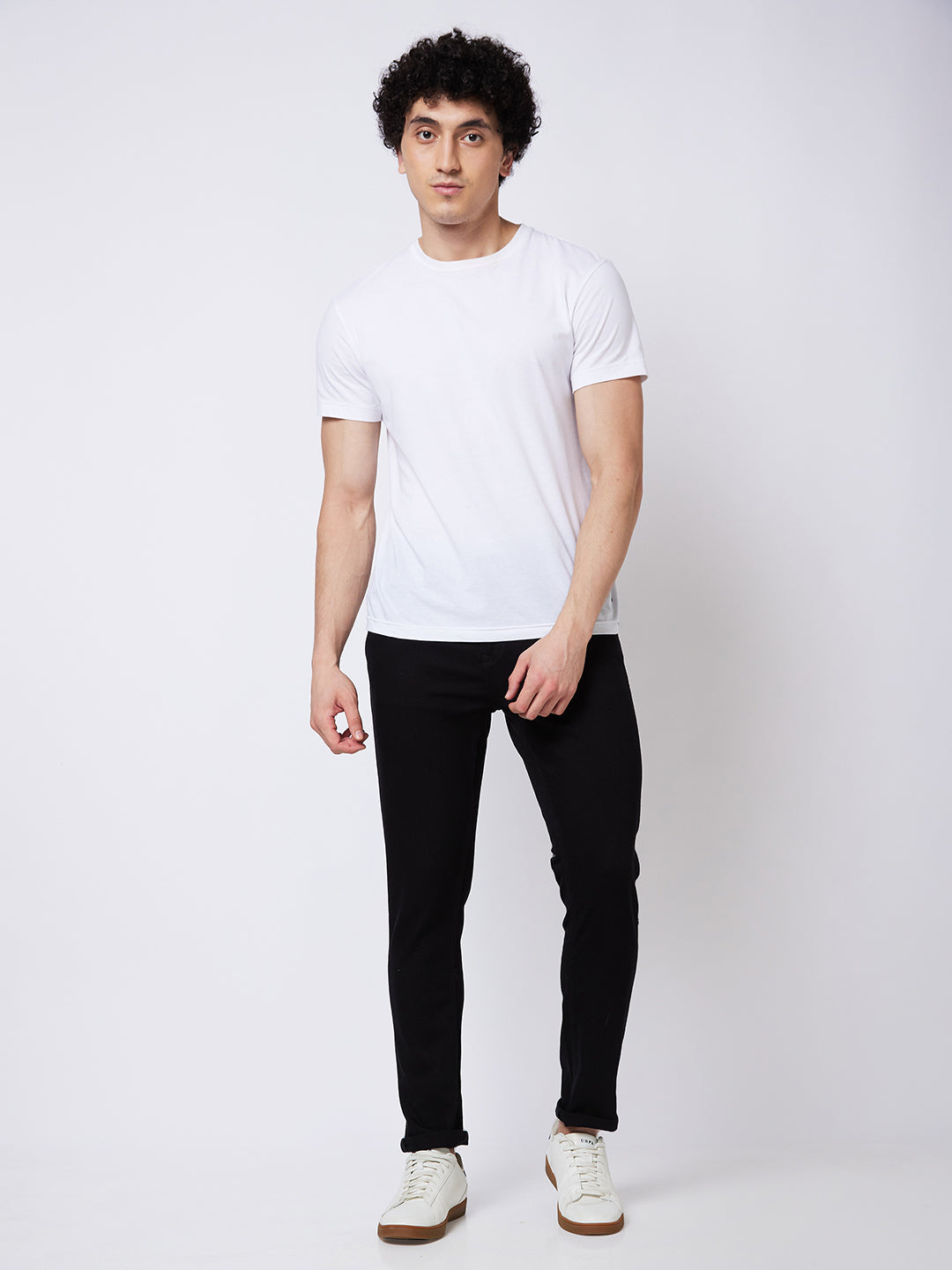 Spykar Low Rise Slim Fit Black Jeans For Men