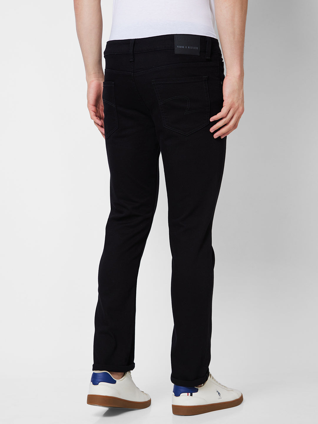 Spykar Low Rise Slim Fit Black Jeans For Men