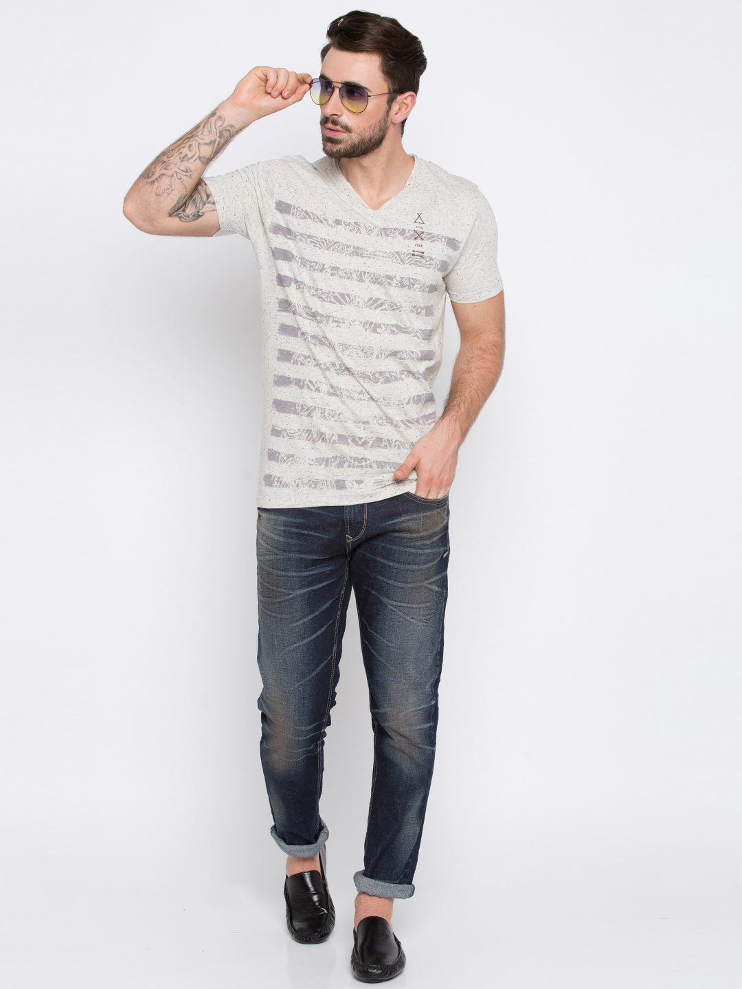 Spykar Men Grey Cotton Slim Fit V-Neck T-Shirt