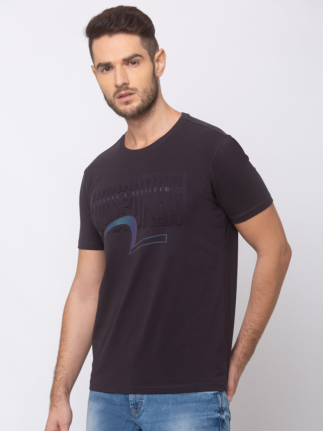 Spykar Men Charcoal Grey Blended Slim Fit T-Shirt