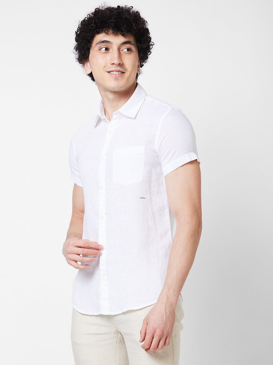 Spykar White SOLID HALF SLEEVE Shirt For Men