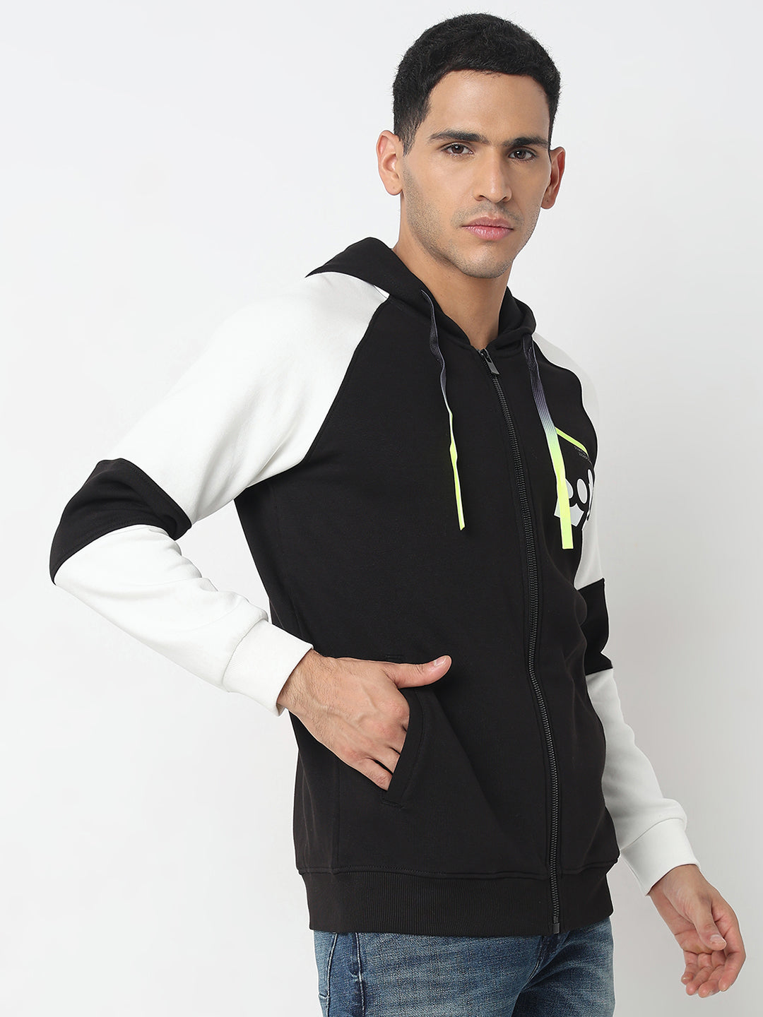 Spykar Hooded Full Sleeves Black Sweatshirt For Men